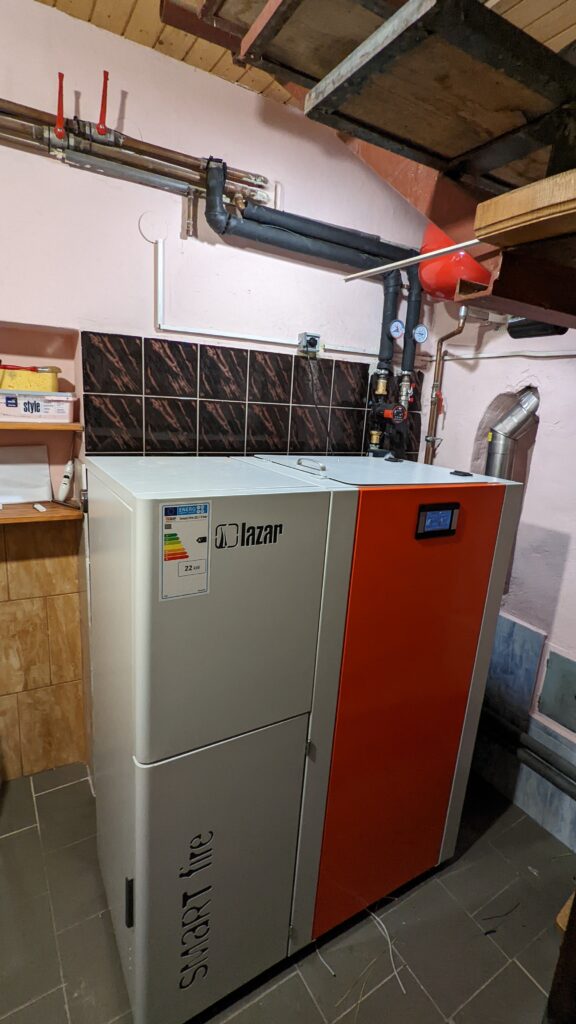 Zamenjava peči na drva s pečjo na pelete Lazar SmartFire